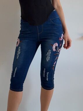 Embroidered Y2K Floral Distressed Capri Jeans Crop Denim Jeggings Stretch 2 S/M